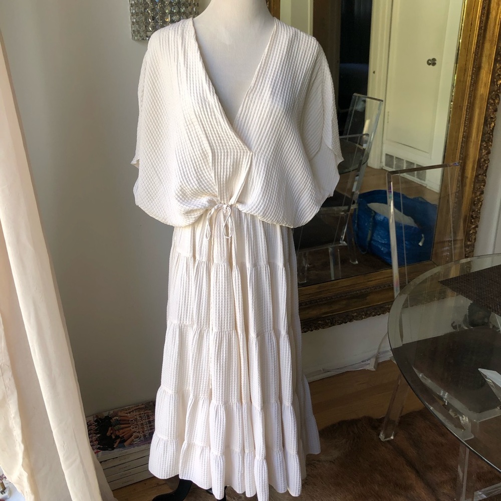 L’agence silk blend Elegant White Maxi flowy Dress size small